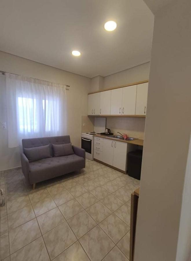 Tsoutis RoomsAlmiropótamos エクステリア 写真