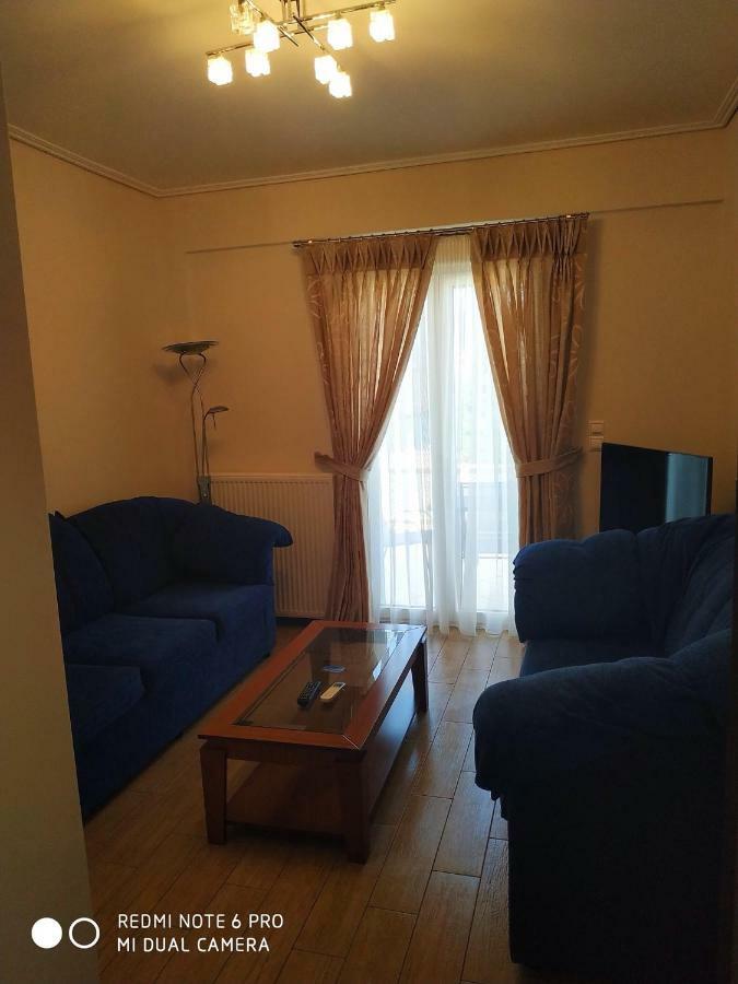 Tsoutis RoomsAlmiropótamos エクステリア 写真